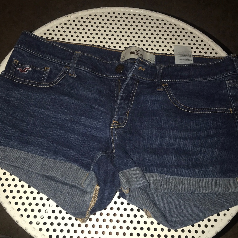 Hollister low rise shorts